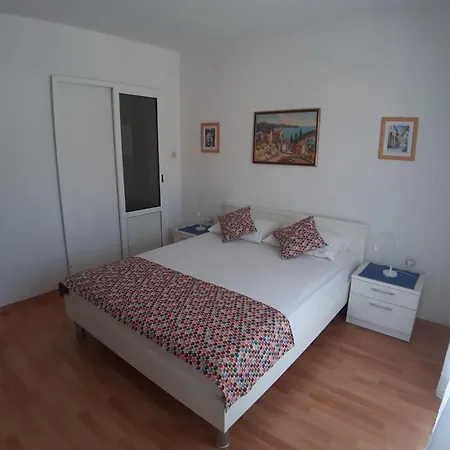 Apartamento Jelsa *
