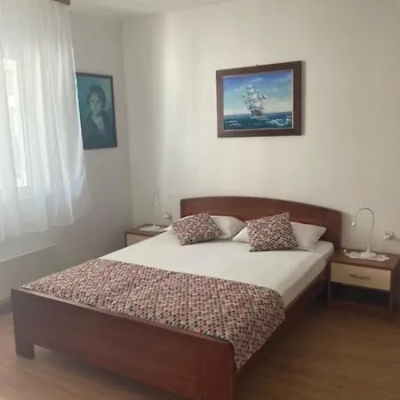 Apartamento Jelsa