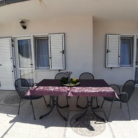 Apartamento Jelsa *