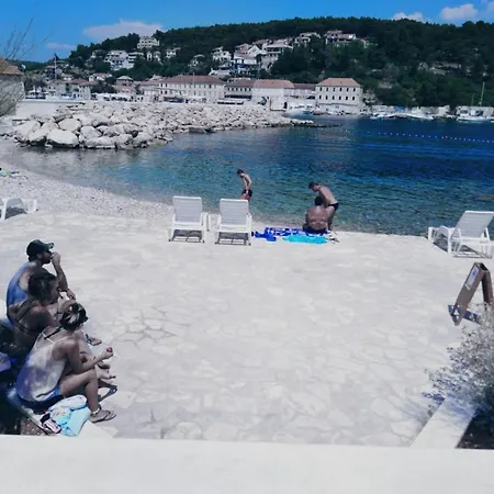 Jelsa * Jelsa (Hvar)